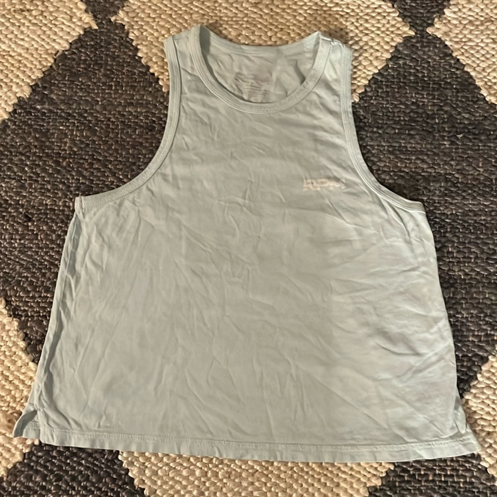 VEUC RPM XS light blue crop tank